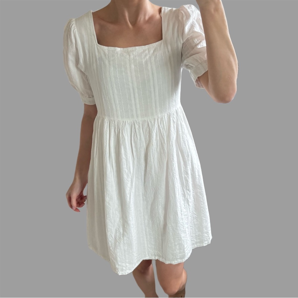 Cupio Blush White Dress size M/L lantern sleeves wedding party